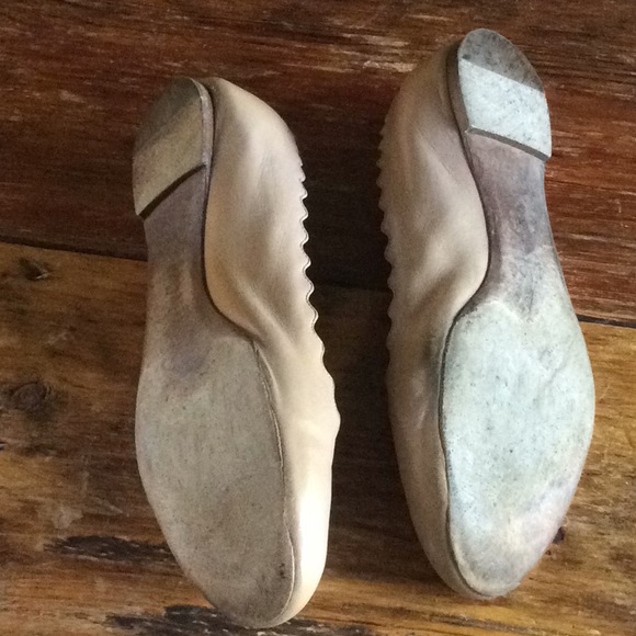 Chloe Lauren Flats - Picture 3 of 9